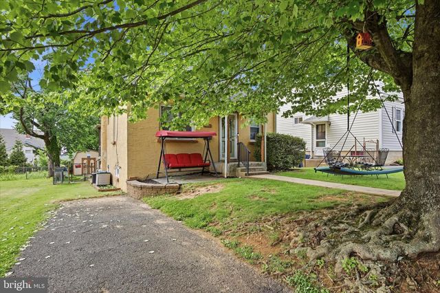 526 GARFIELD AVE, Glenside, PA 19038