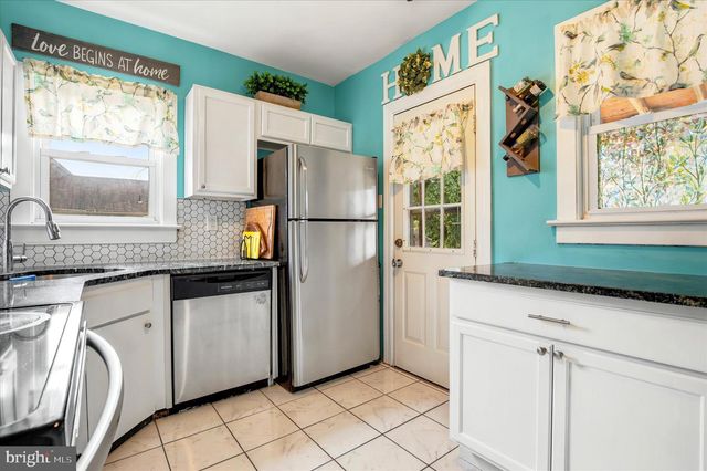 526 GARFIELD AVE, Glenside, PA 19038