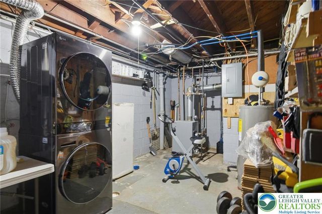 1950 Oxford Drive, Allentown City, PA 18103