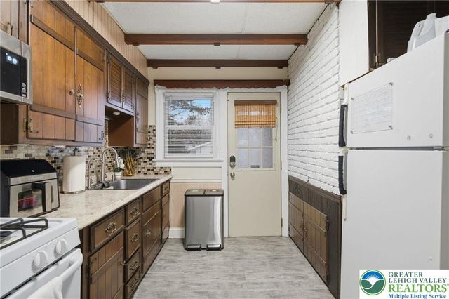 1950 Oxford Drive, Allentown City, PA 18103