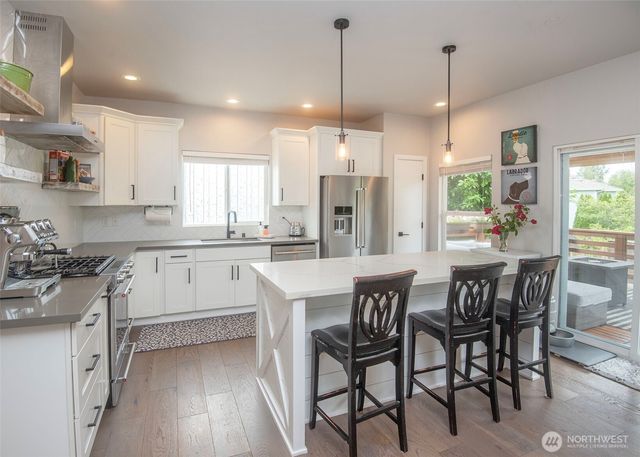 4131 142nd Street SE, Mill Creek, WA 98012