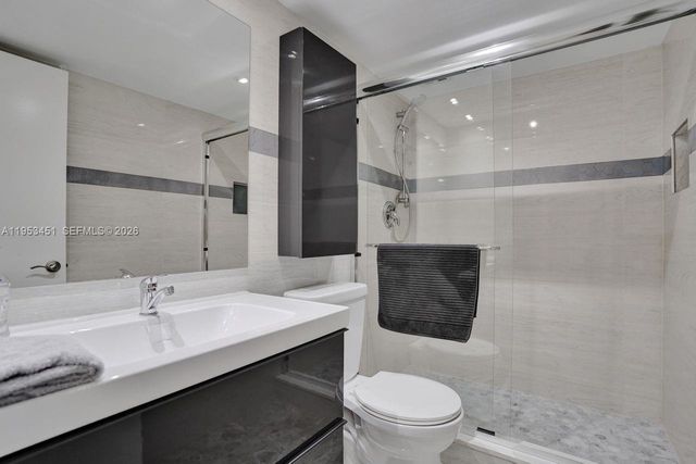 2681 S Course Dr 204, Pompano Beach, FL 33069