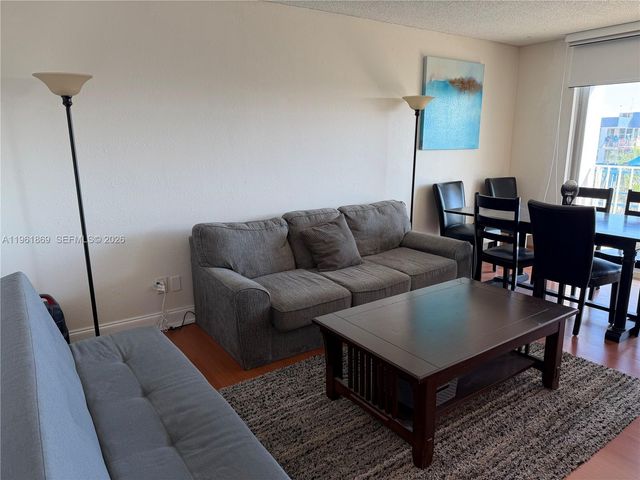 16546 NE 26th Ave 6H, North Miami Beach, FL 33160