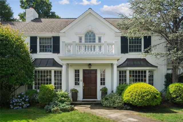 27 Bradford Road, Scarsdale, NY 10583