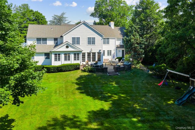27 Bradford Road, Scarsdale, NY 10583