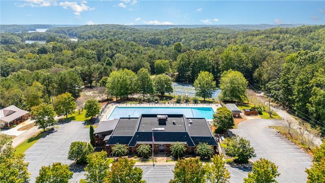 136 Choestoea Road, Westminster, SC 29693