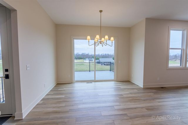 5631 Pioneer Pass 15, Caledonia, MI 49316