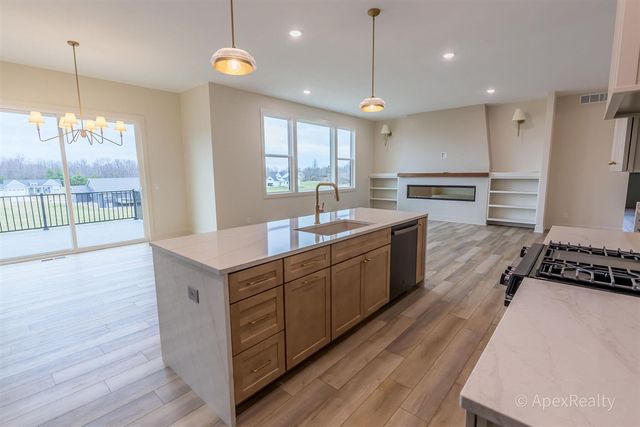 5631 Pioneer Pass 15, Caledonia, MI 49316