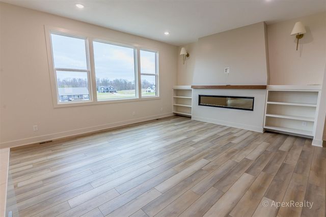 5631 Pioneer Pass 15, Caledonia, MI 49316