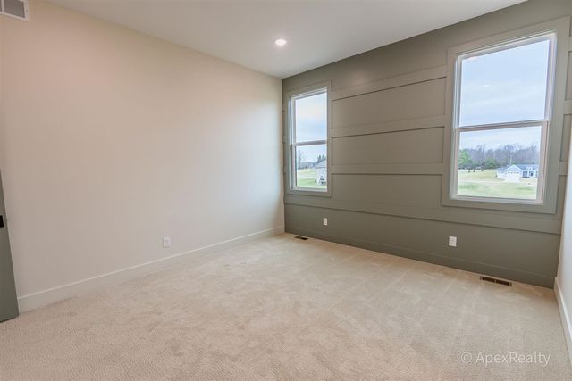 5631 Pioneer Pass 15, Caledonia, MI 49316