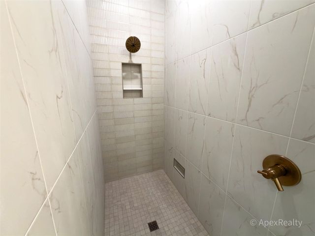 5631 Pioneer Pass 15, Caledonia, MI 49316