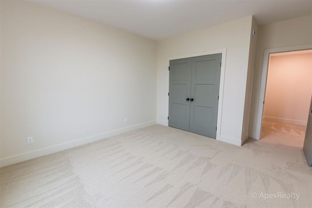 5631 Pioneer Pass 15, Caledonia, MI 49316