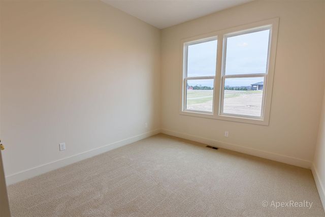 5631 Pioneer Pass 15, Caledonia, MI 49316