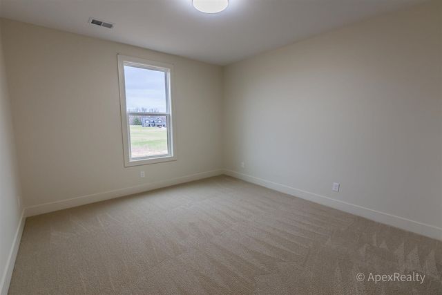 5631 Pioneer Pass 15, Caledonia, MI 49316