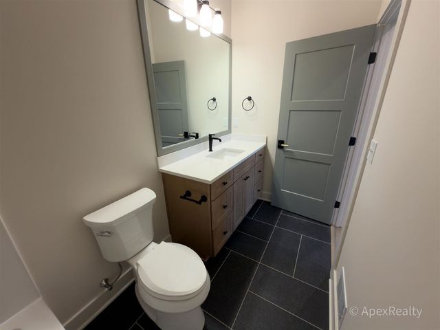 5631 Pioneer Pass 15, Caledonia, MI 49316