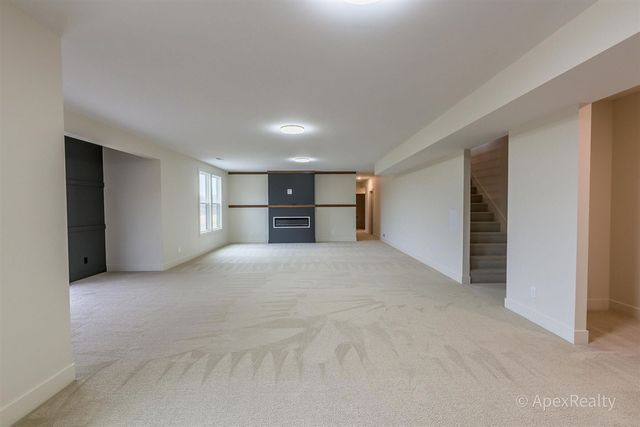 5631 Pioneer Pass 15, Caledonia, MI 49316