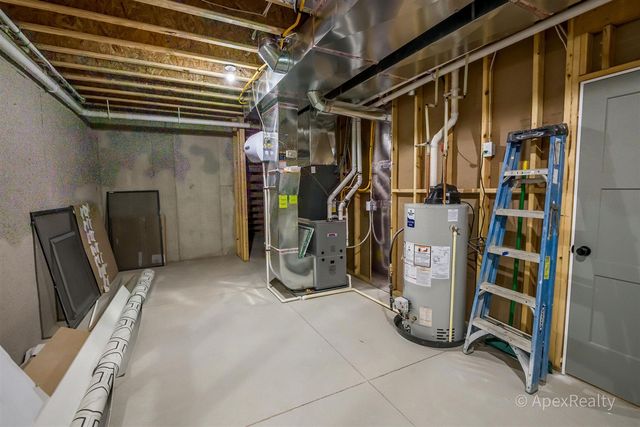 5631 Pioneer Pass 15, Caledonia, MI 49316