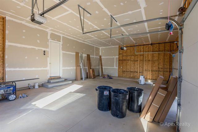 5631 Pioneer Pass 15, Caledonia, MI 49316