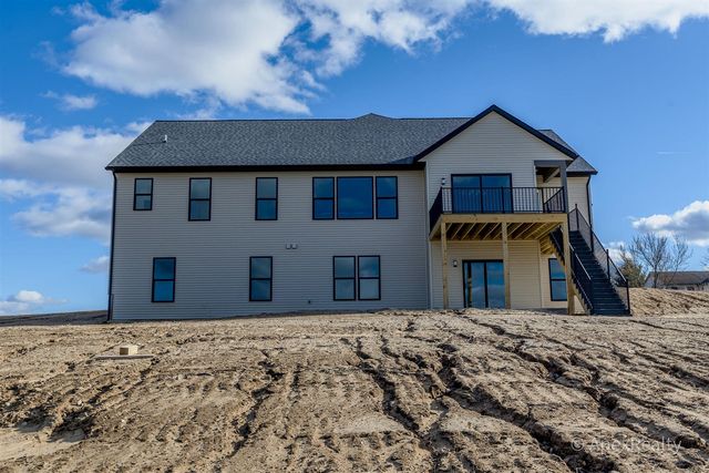 5631 Pioneer Pass 15, Caledonia, MI 49316