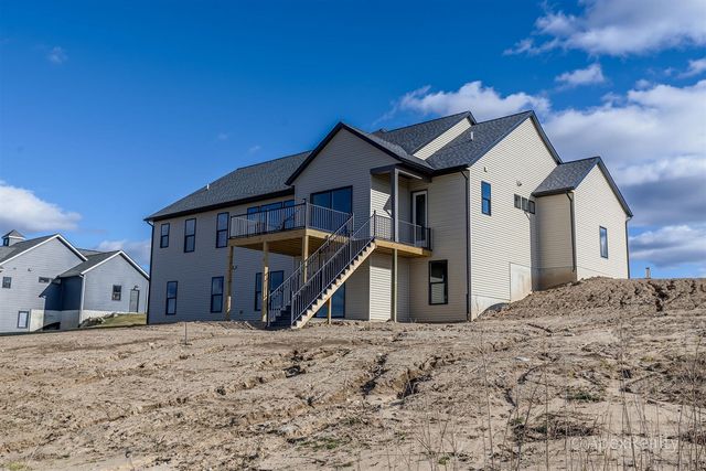 5631 Pioneer Pass 15, Caledonia, MI 49316