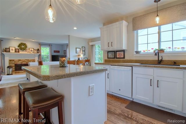 1029 Shetland Drive, South Lyon, MI 48178