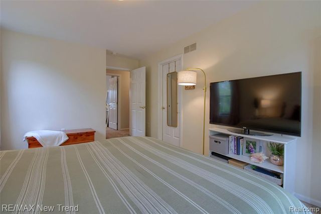 1029 Shetland Drive, South Lyon, MI 48178