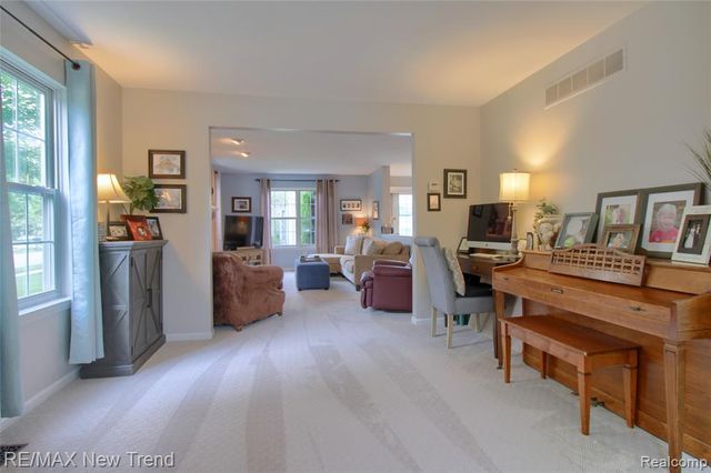 1029 Shetland Drive, South Lyon, MI 48178