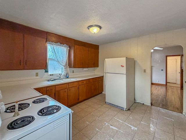 410 1st Street, Traer, IA 50675