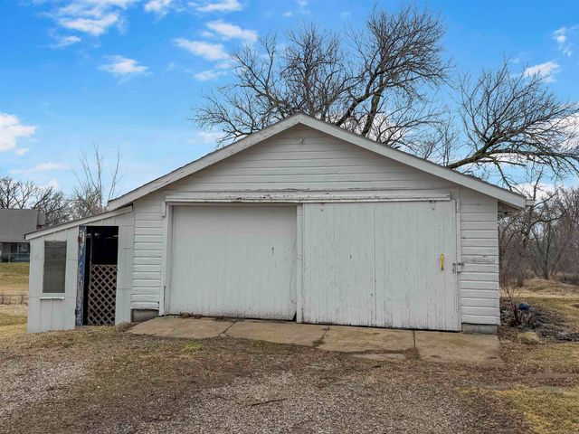 410 1st Street, Traer, IA 50675