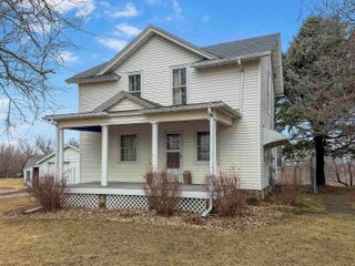 410 1st Street, Traer, IA 50675