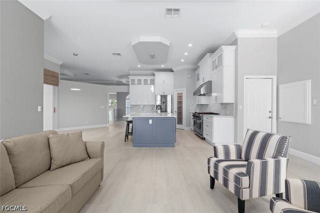 710 Birdie View PT, Sanibel, FL 33957