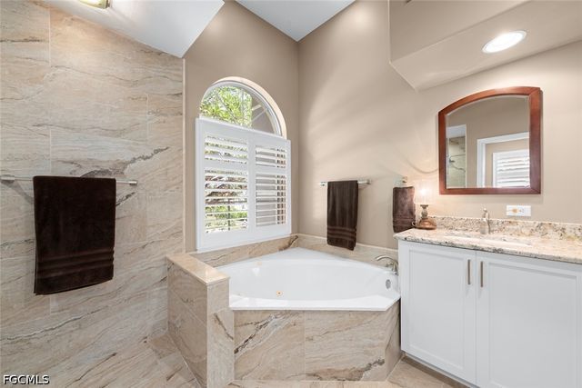 710 Birdie View PT, Sanibel, FL 33957