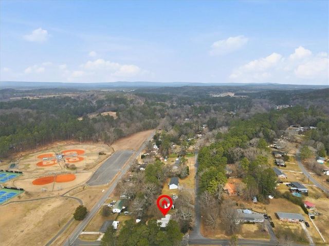 3 Robin Hood NE Road, Rome, GA 30161