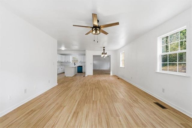 3 Robin Hood NE Road, Rome, GA 30161