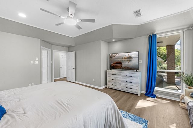 114 Winthrop Harbor S, Montgomery, TX 77356