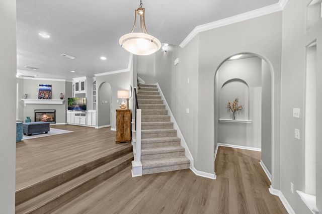 114 Winthrop Harbor S, Montgomery, TX 77356