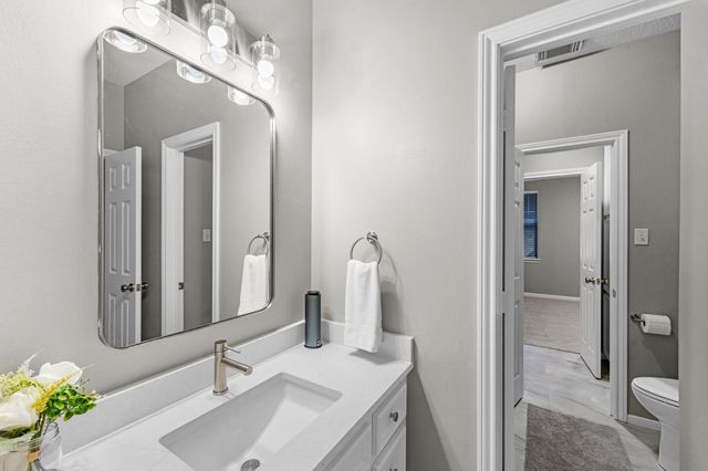 114 Winthrop Harbor S, Montgomery, TX 77356