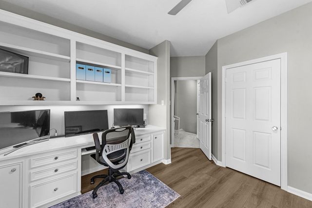 114 Winthrop Harbor S, Montgomery, TX 77356