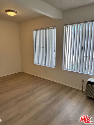 5853 Gregory Avenue, Los Angeles, CA 90038