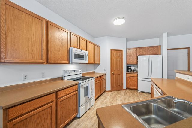 11117 Hastings Street NE, Blaine, MN 55449