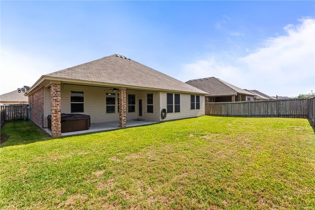 2209 Aquila St, Corpus Christi, TX 78414