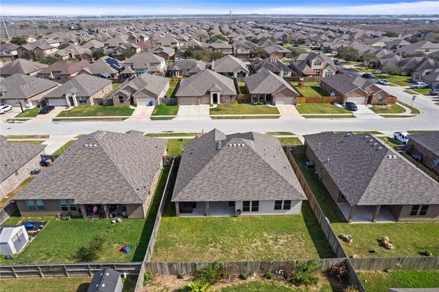 2209 Aquila St, Corpus Christi, TX 78414