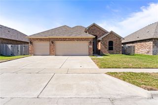 2209 Aquila St, Corpus Christi, TX 78414