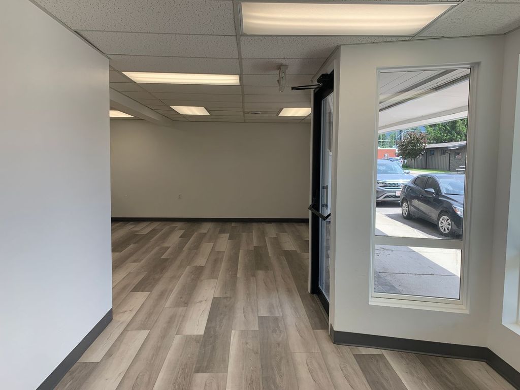 135 6th Street W, Columbia Falls, MT 59912 photo 3