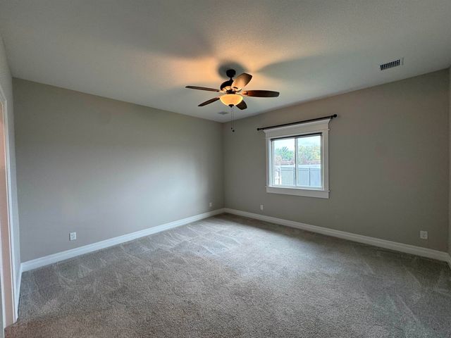 868 N Cloverleaf, Goddard, KS 67052