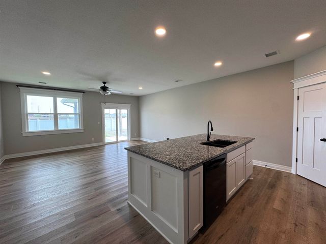 868 N Cloverleaf, Goddard, KS 67052