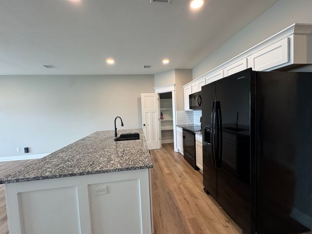 868 N Cloverleaf, Goddard, KS 67052