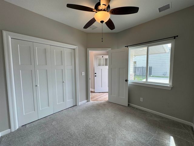 868 N Cloverleaf, Goddard, KS 67052