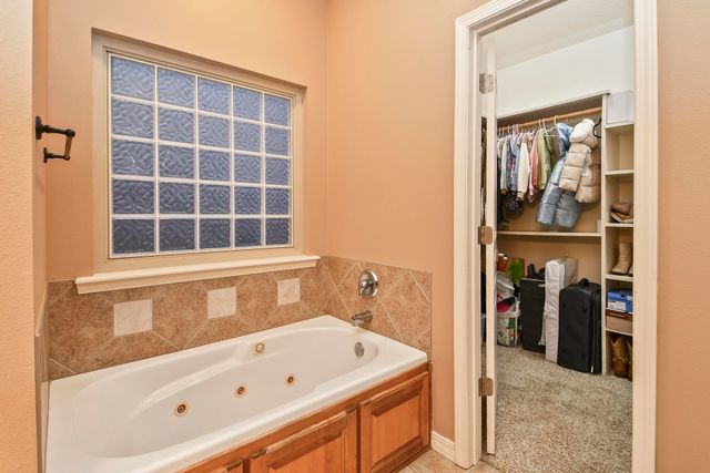 656 Greer Avenue, Nixa, MO 65714