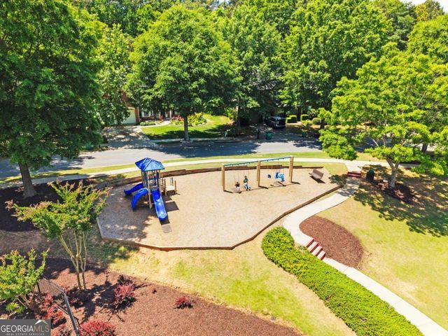 407 Whisper Wind Lane, Woodstock, GA 30188